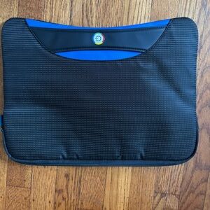 Brenthaven Bump Sleeve 13” Laptop Case – Shock-Absorbing Bubble Interior